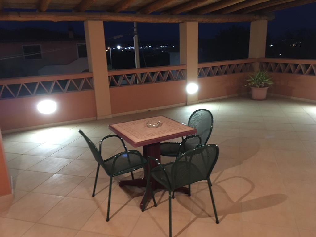Hotel Maxim Olbia Buitenkant foto