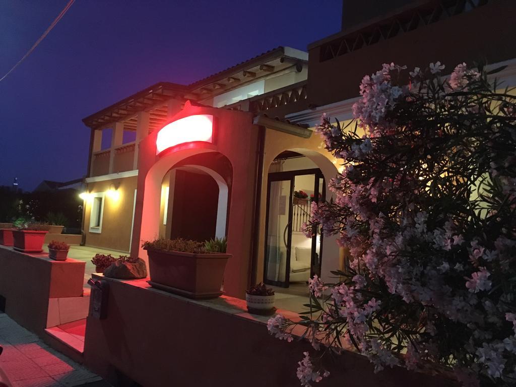 Hotel Maxim Olbia Buitenkant foto