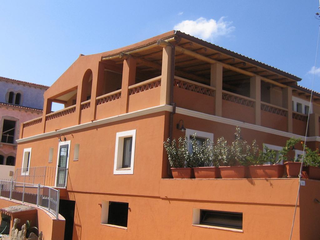 Hotel Maxim Olbia Buitenkant foto