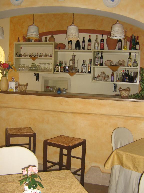 Hotel Maxim Olbia Buitenkant foto