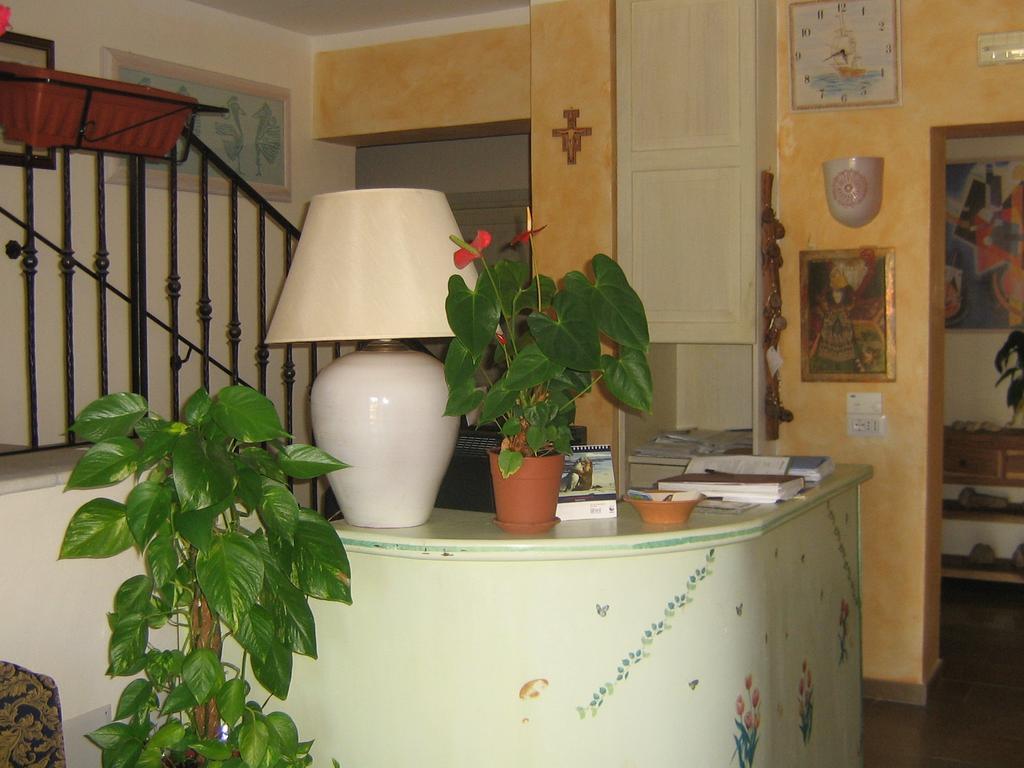 Hotel Maxim Olbia Buitenkant foto