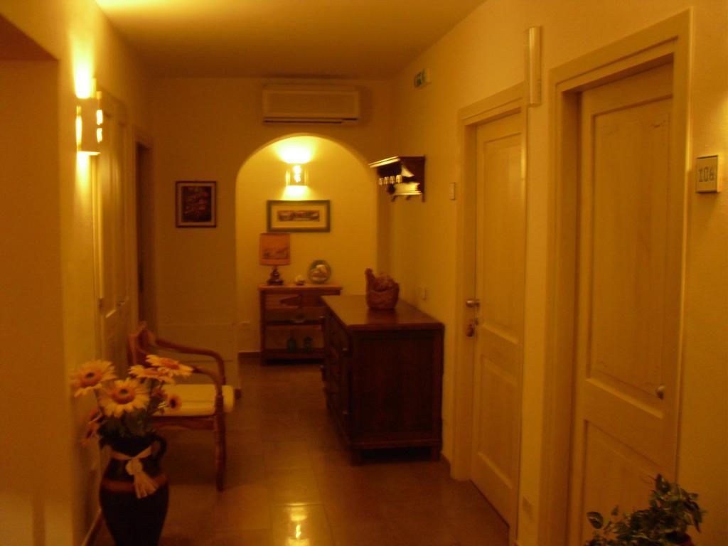 Hotel Maxim Olbia Buitenkant foto