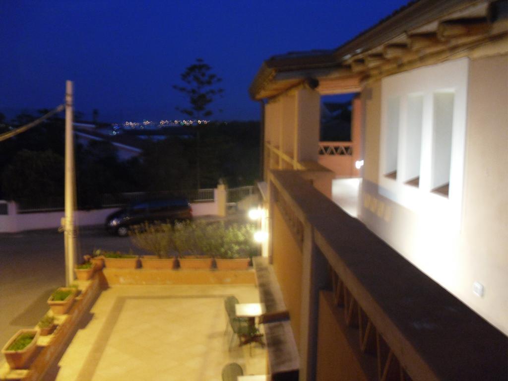 Hotel Maxim Olbia Buitenkant foto