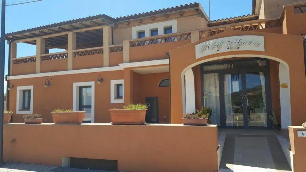 Hotel Maxim Olbia Buitenkant foto